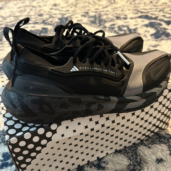 NWT Adidas Stella McCartney Ultraboost 23 - Picture 6 of 16
